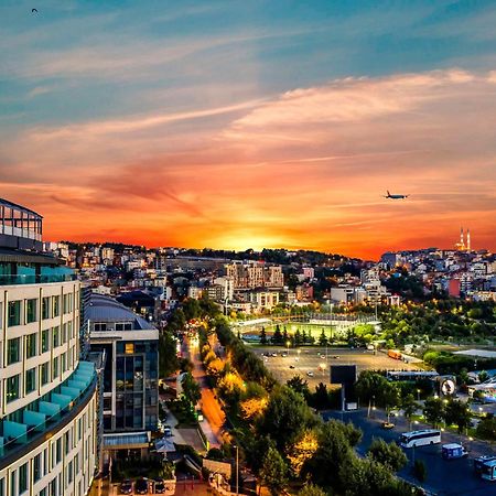 Clarion Hotel Golden Horn Istanbul Luaran gambar Sunset over the city