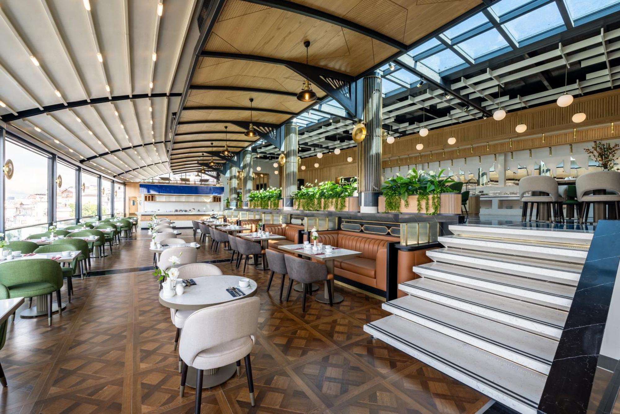 Clarion Hotel Golden Horn Istanbul Luaran gambar The interior of the new lounge