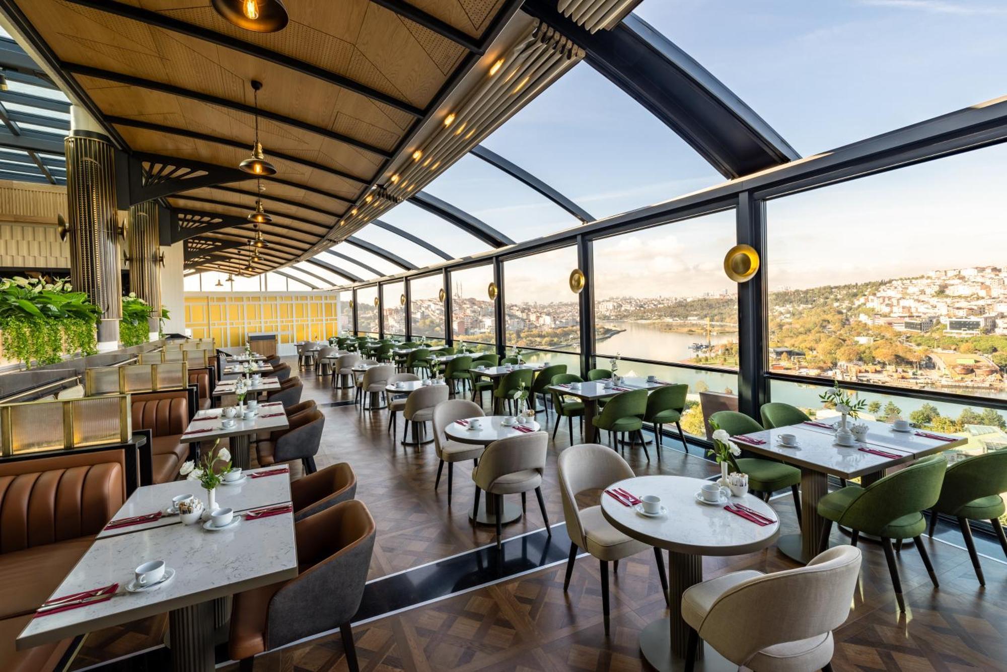 Clarion Hotel Golden Horn Istanbul Luaran gambar The Sky Bar
